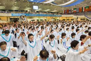  '영원히 꺼지지 않는 언약의 등불' 출판감사예배 - 새벽예배