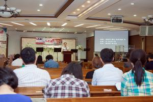  금요찬양집회 'The Call'