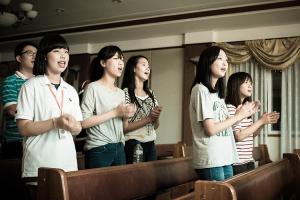  금요찬양집회 'the call'