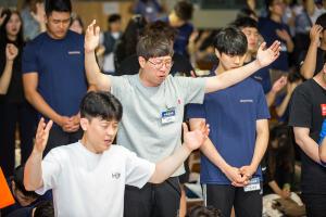  하계대성회 첫째날(찬양기도회)